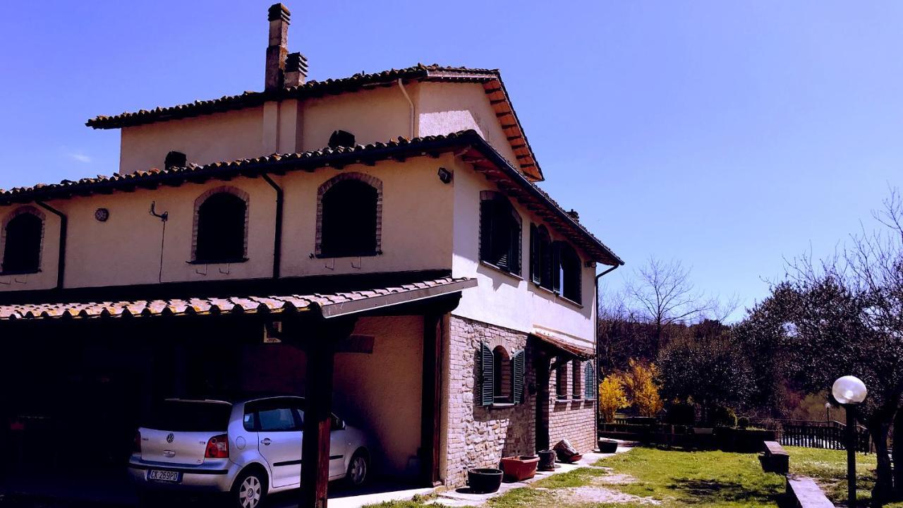 Bed and Breakfast Pian D'Isola Costacciaro Экстерьер фото